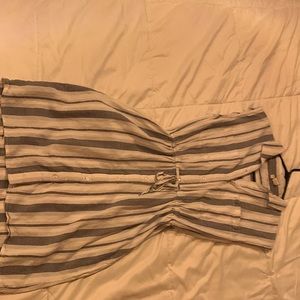 SIZE SMALL summer dress. Has pockets and buttons all the way down in front.